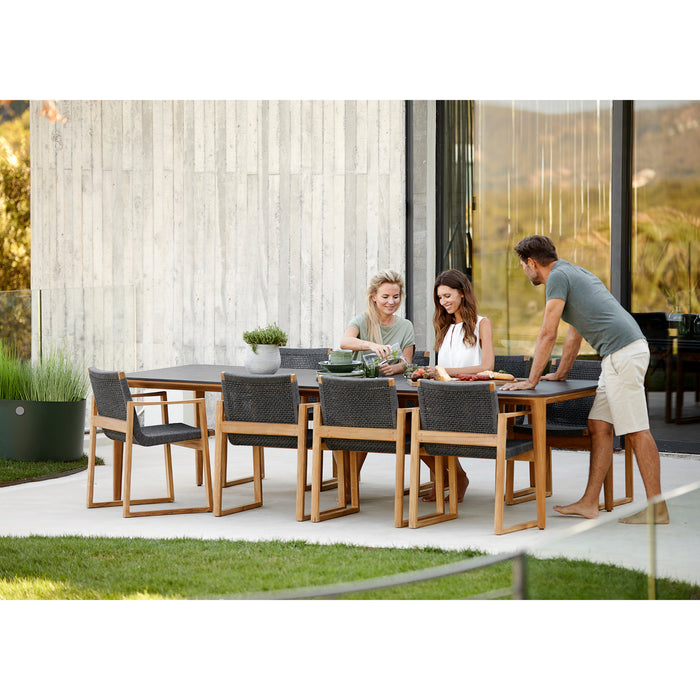 Welcome Spring: Transform Your Outdoor Space with Fresh Furniture Ideas